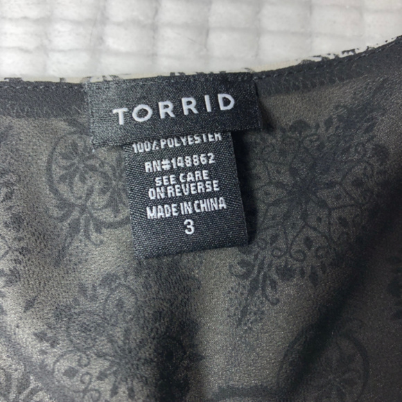 Torrid Double Layer B&W print Swing Cami Size 3 - Picture 7 of 7